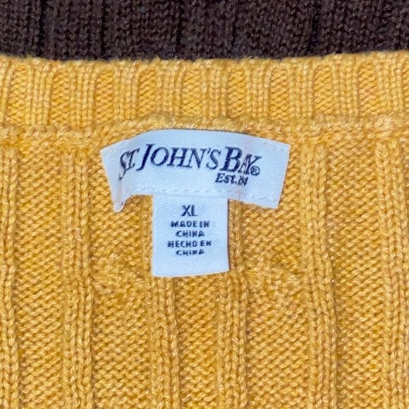 Bundle of 2 Classic Cable Knit Long Sleeve Sweaters - Picture 3 of 9